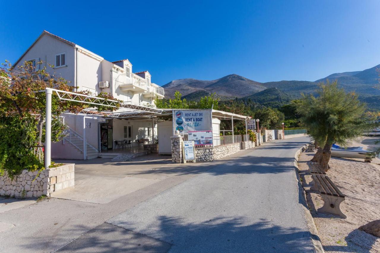 Apartments And Rooms By The Sea Slano, Dubrovnik - 8737 Bagian luar foto